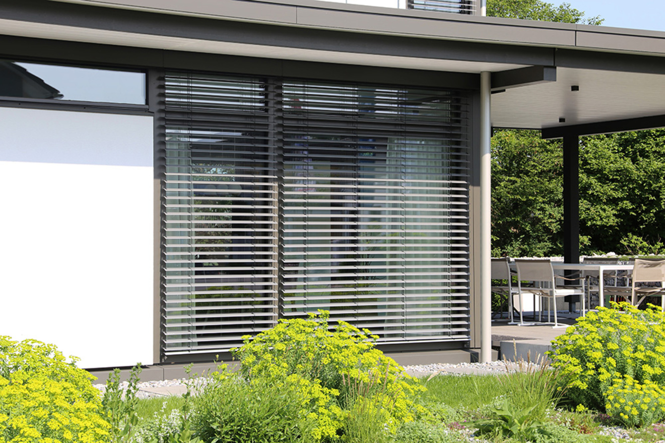 Rollladen&shy;steuerung bei Kühmstedt GmbH & Co. KG in Herbsleben